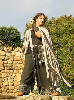 http://medium.cosplay.com/9938/3108316.jpg